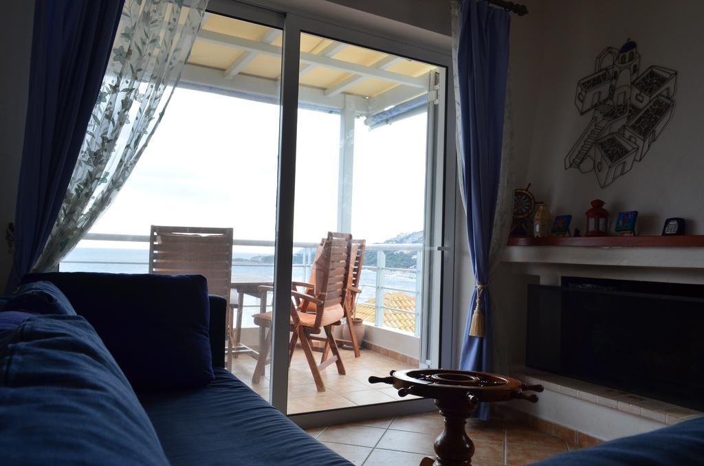 Giorgis Home Seafront Schinias Ngoại thất bức ảnh